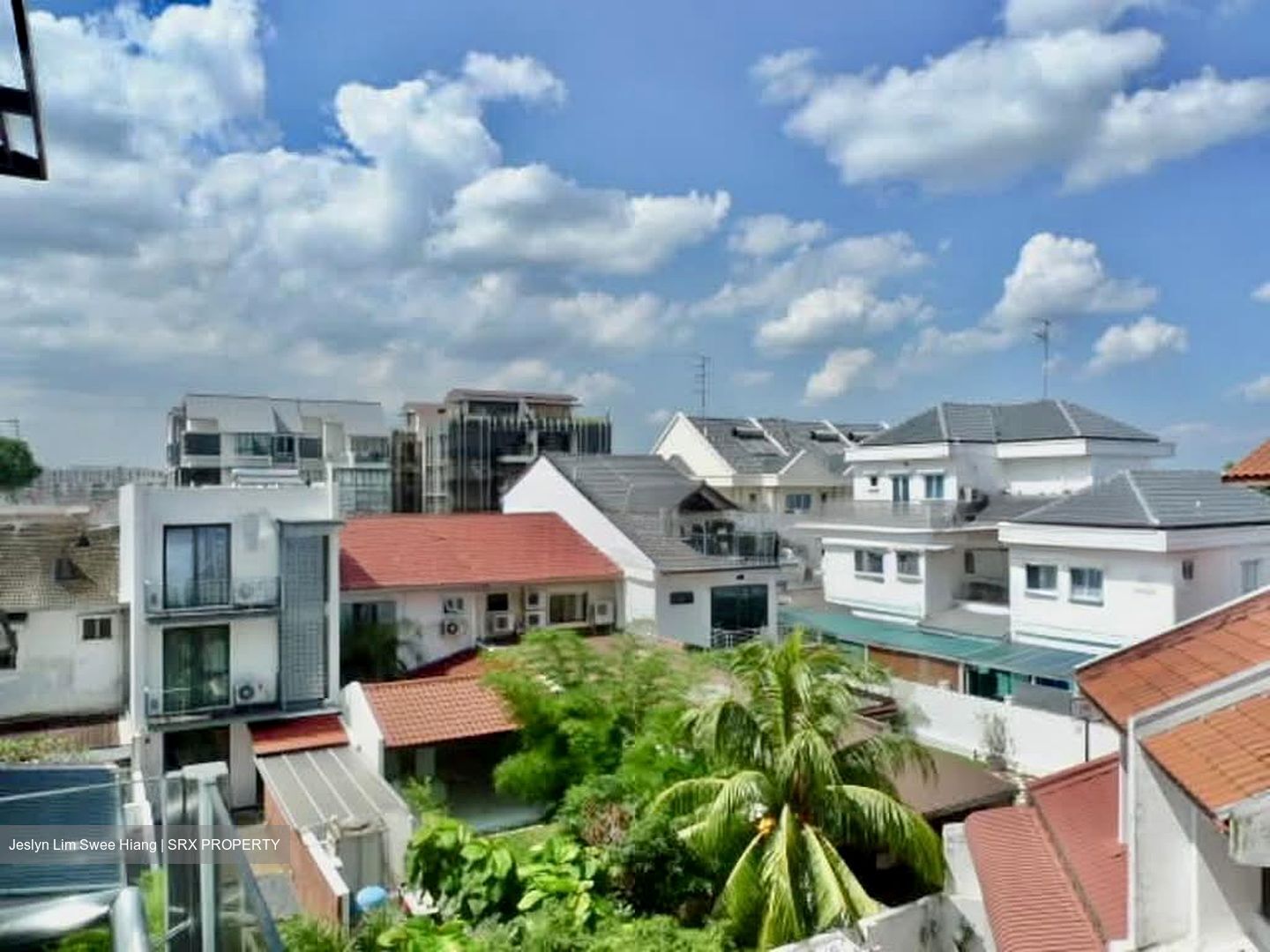 Flower Road (D19), Terrace #602170361